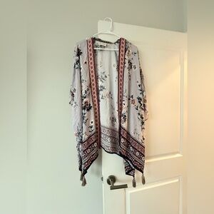 Knox Rose Light Gray Floral Kimono with Maroon Border